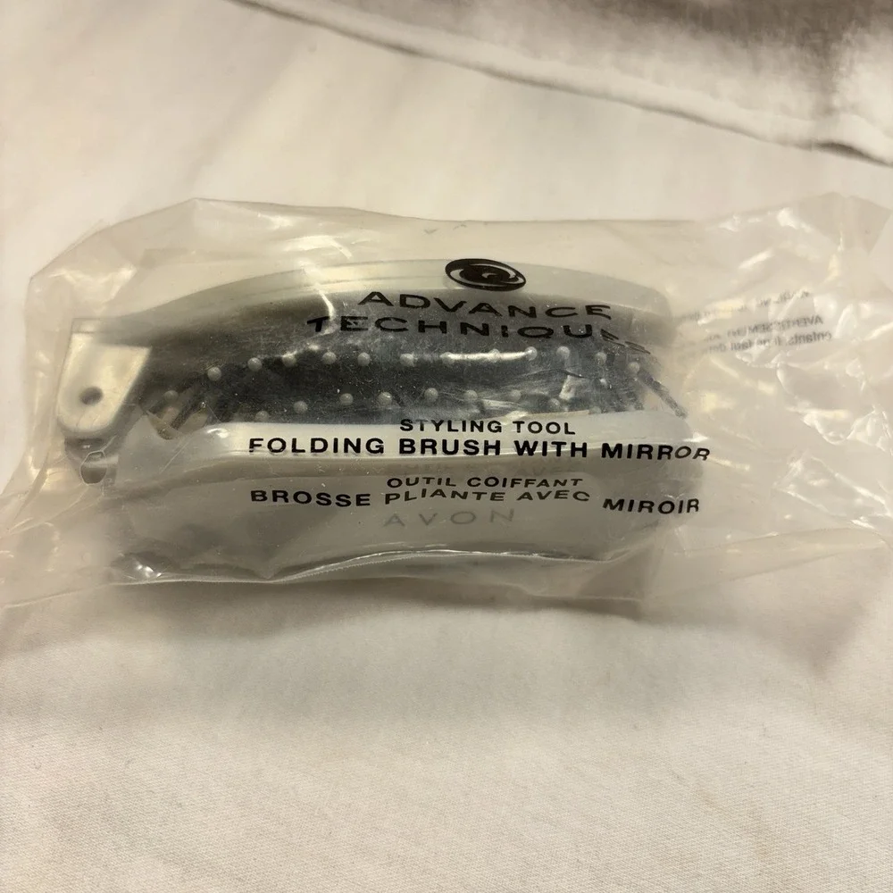 New Sealed 2000 Avon Advance Techniques Styling Tool Folding Brush with Mirror